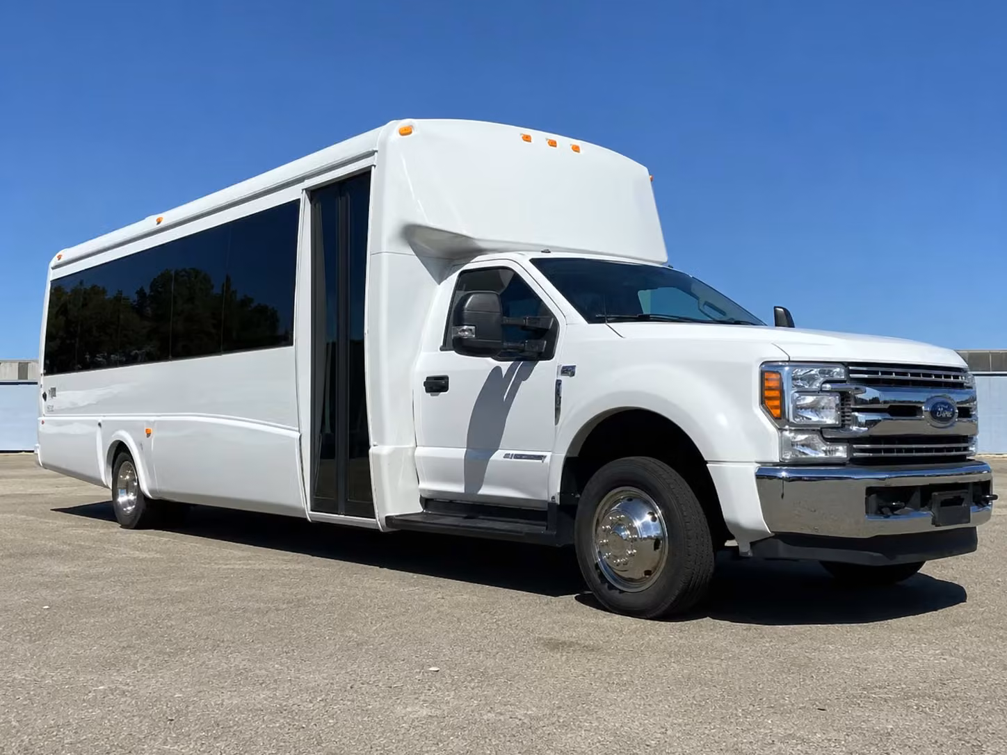18 passenger minibus